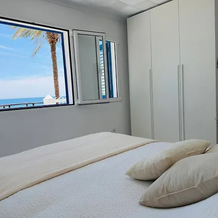 Paseo Riviera Apartment