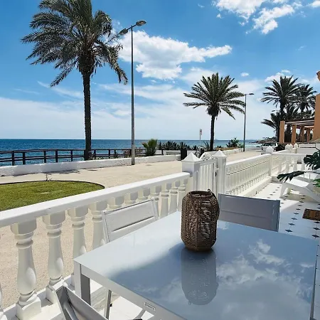 Paseo Riviera Apartment *